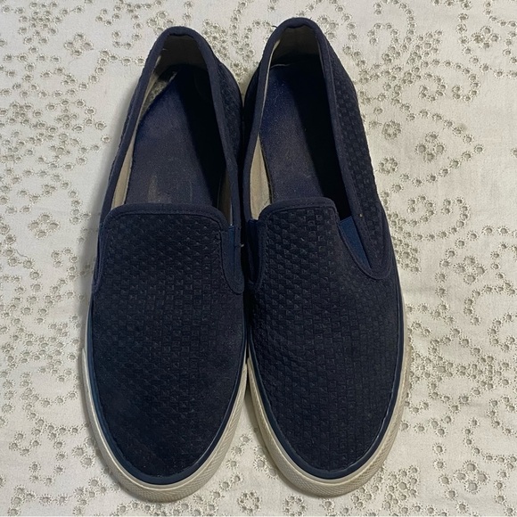 Sperry navy suede slip on sneakers size 9.5 - Picture 3 of 11